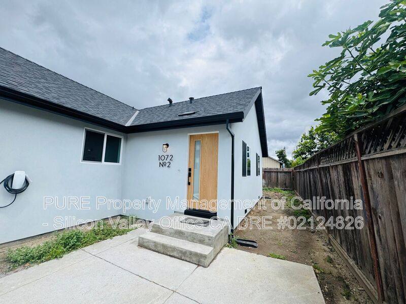 Apartment for rent at 1072 S 11th St #2, San Jose, CA 95112