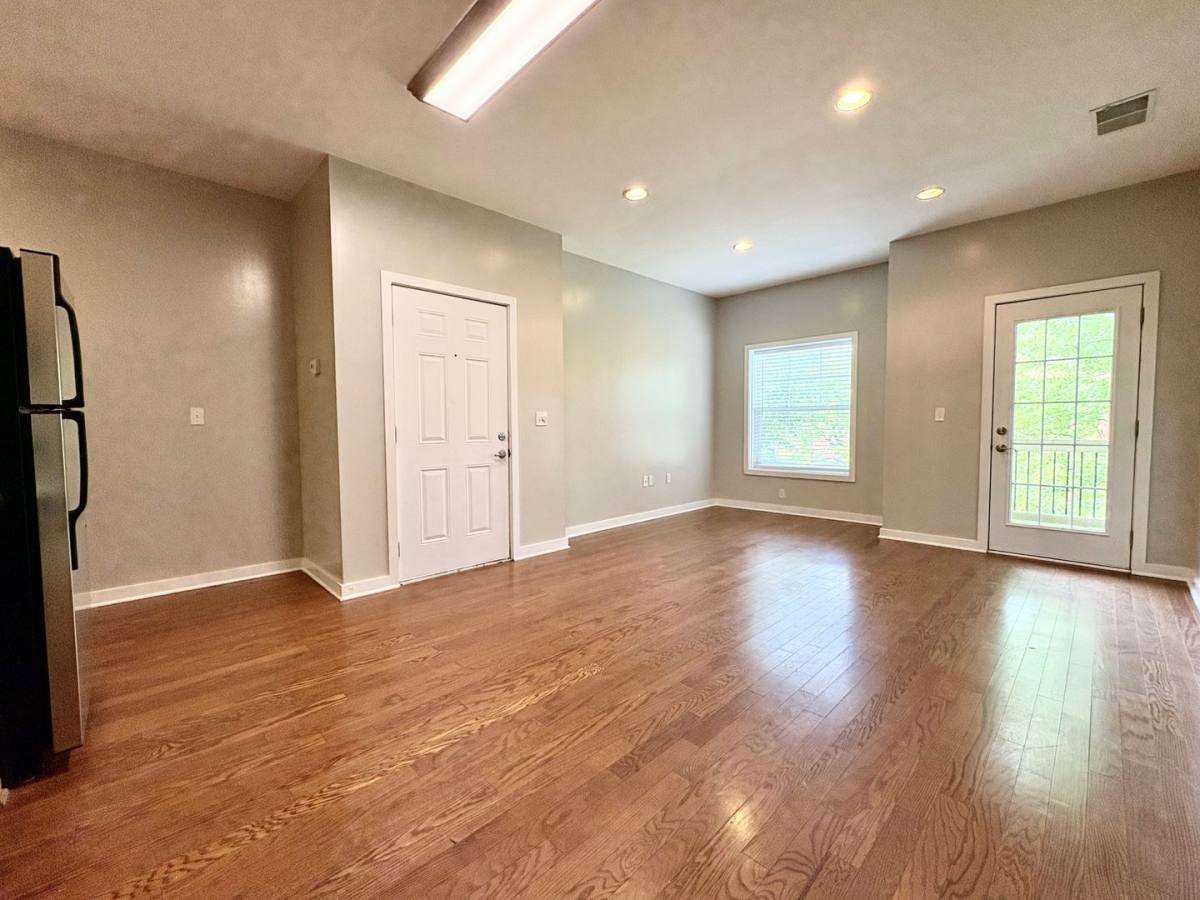 Apartment for rent at 2903 Cherry St, Kansas City, MO 64108