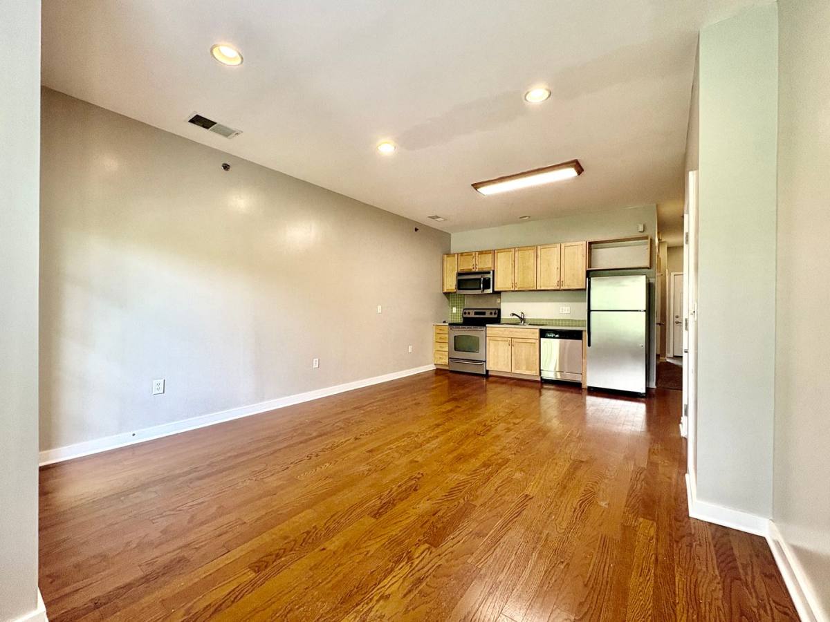 Apartment for rent at 2903 Cherry St, Kansas City, MO 64108