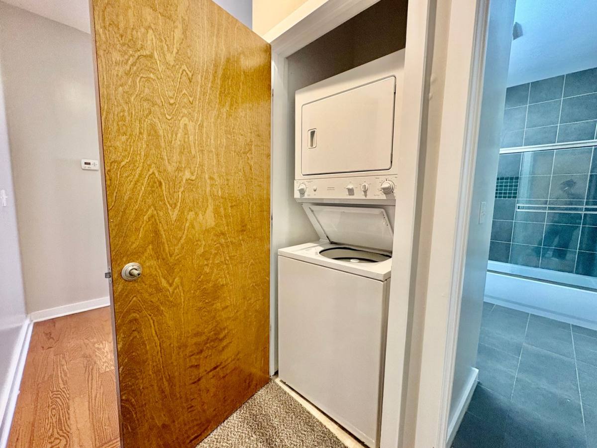Apartment for rent at 2903 Cherry St, Kansas City, MO 64108