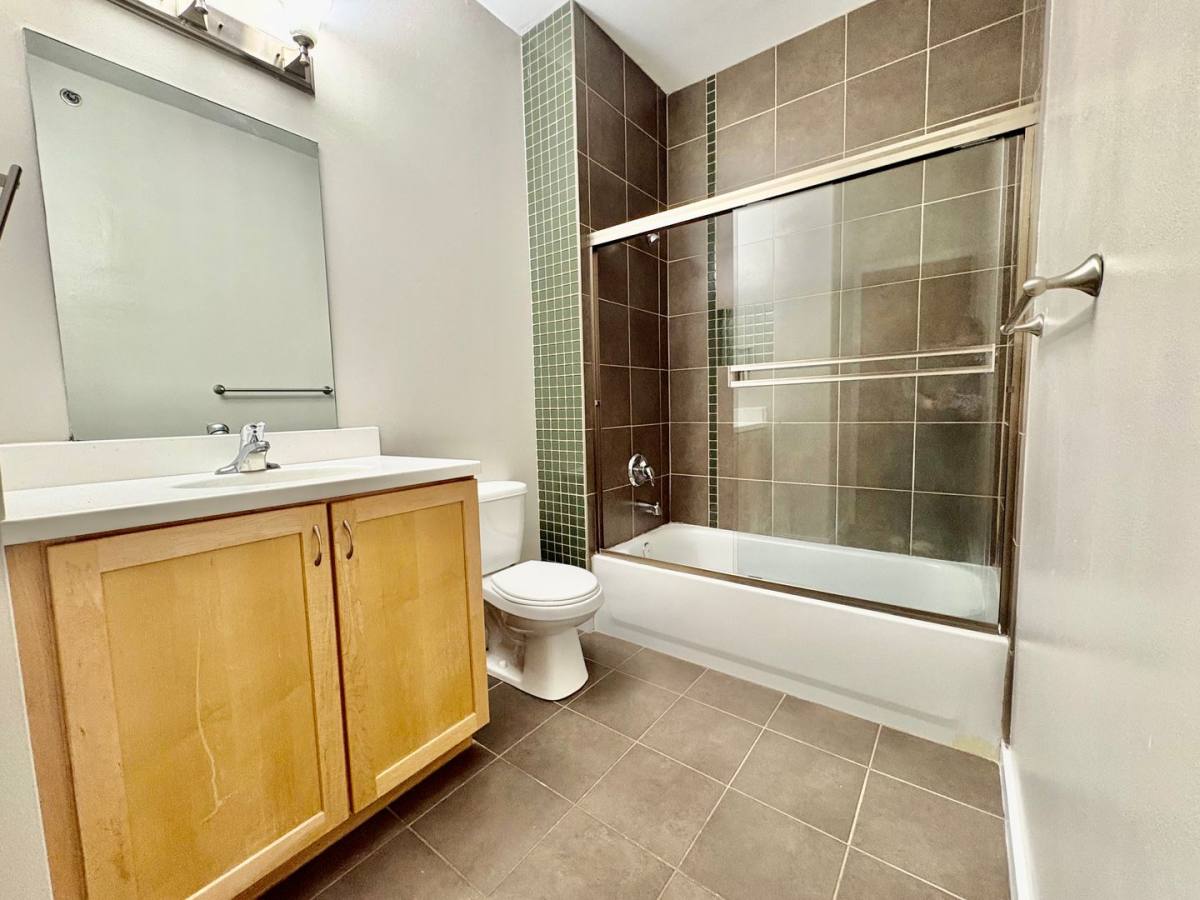 Apartment for rent at 2903 Cherry St, Kansas City, MO 64108