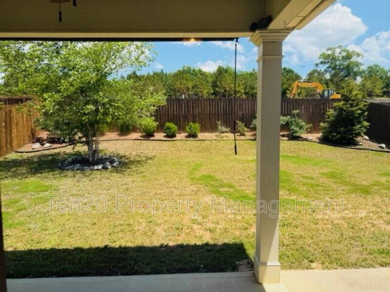 House for rent at 7 Vineyard Dr, Phenix City, AL 36869