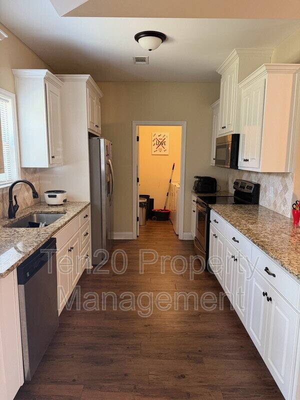 House for rent at 7 Vineyard Dr, Phenix City, AL 36869