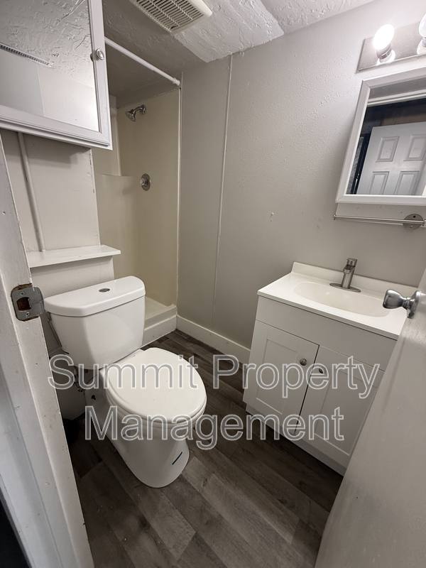 Apartment for rent at 3303 S Holly Ave #2, Sioux Falls, SD 57105