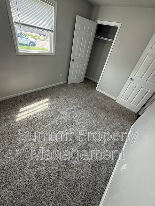 Apartment for rent at 3303 S Holly Ave #2, Sioux Falls, SD 57105