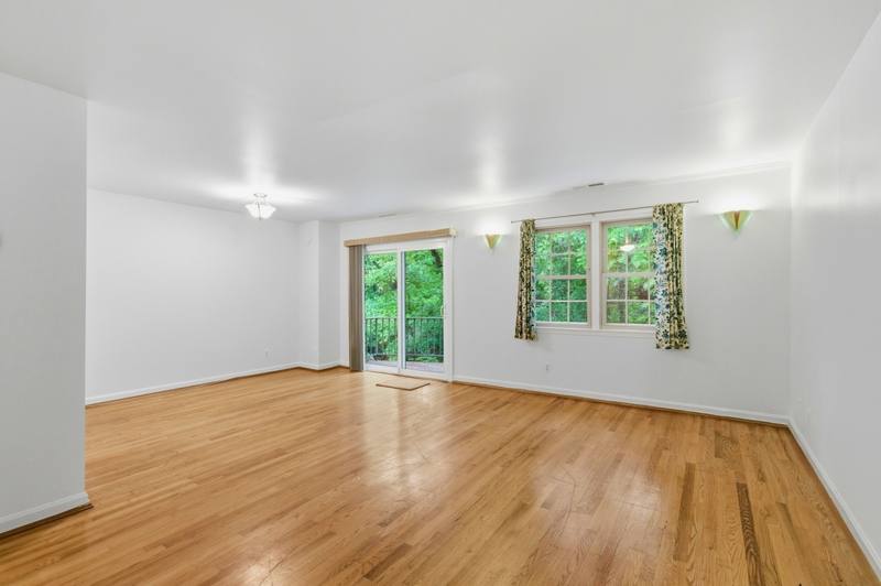 Townhouse for rent at 5918 Westchester Park Dr #1, College Park, MD 20740