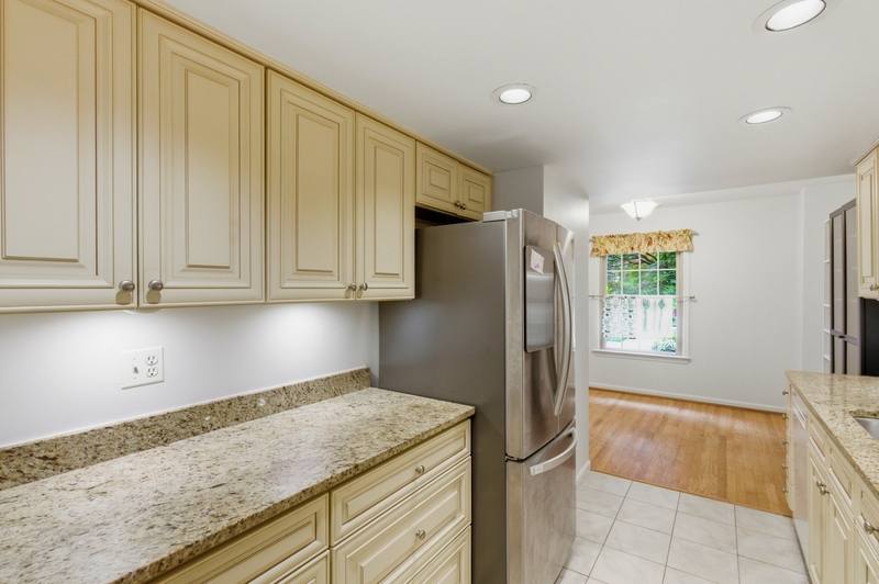 Townhouse for rent at 5918 Westchester Park Dr #1, College Park, MD 20740