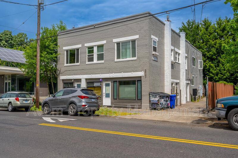Apartment for rent at 5924 N Albina Ave, Portland, OR 97217