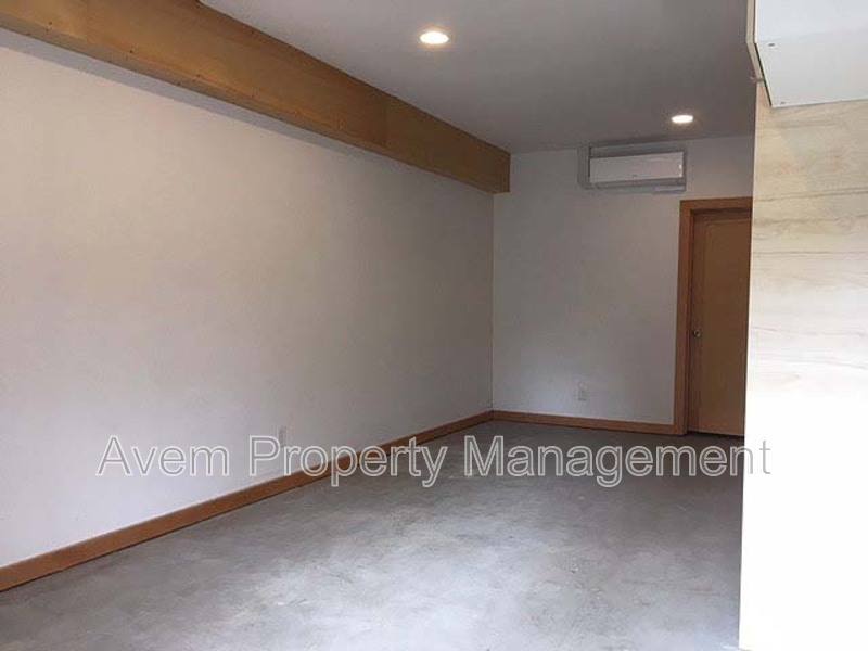 Apartment for rent at 5924 N Albina Ave, Portland, OR 97217