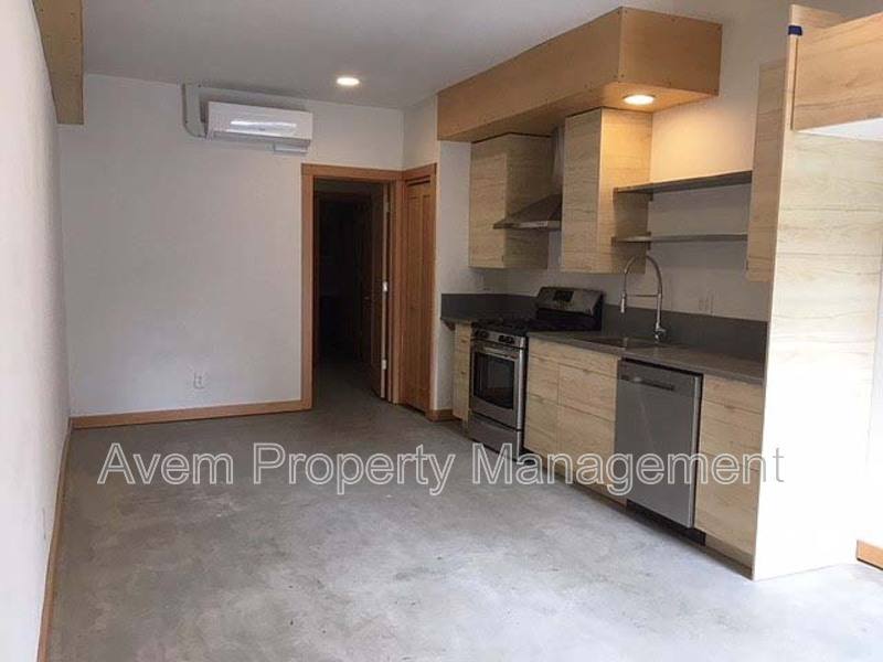 Apartment for rent at 5924 N Albina Ave, Portland, OR 97217
