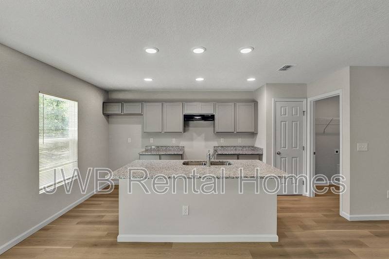 House for rent at 9141 12th Ave, Jacksonville, FL 32208