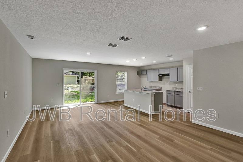 House for rent at 9141 12th Ave, Jacksonville, FL 32208