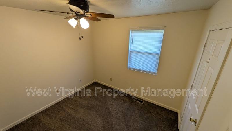 Apartment for rent at 1123 24th St #1123B, Parkersburg, WV 26101