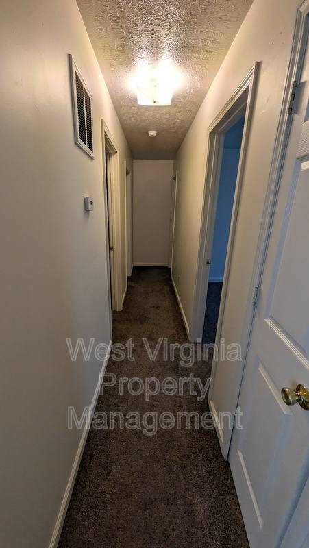 Apartment for rent at 1123 24th St #1123B, Parkersburg, WV 26101