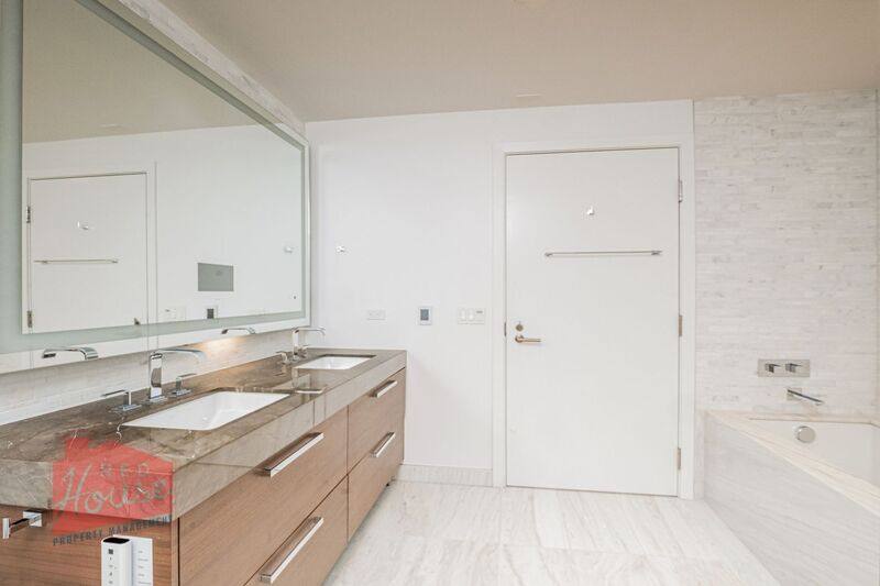 Apartment for rent at 888 W E St #2306, San Diego, CA 92101