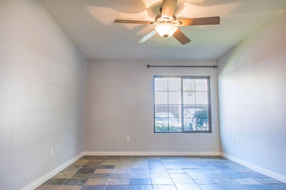 Apartment for rent at 12269 Carmel Vista, San Diego, CA 92130