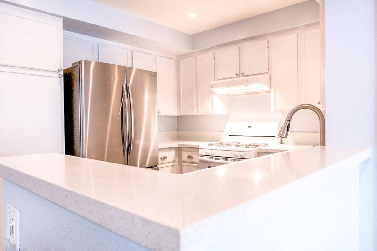 Apartment for rent at 12269 Carmel Vista, San Diego, CA 92130