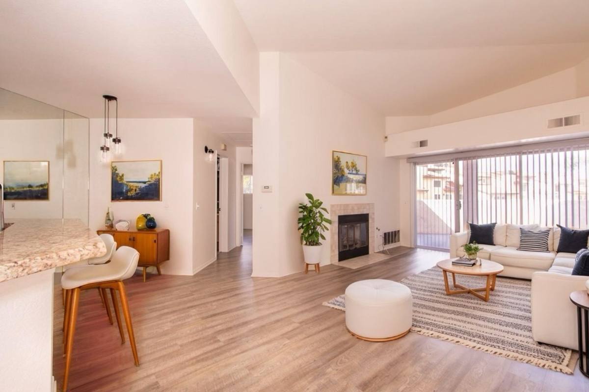 Apartment for rent at 7087 Camino Revueltos, San Diego, CA 92111