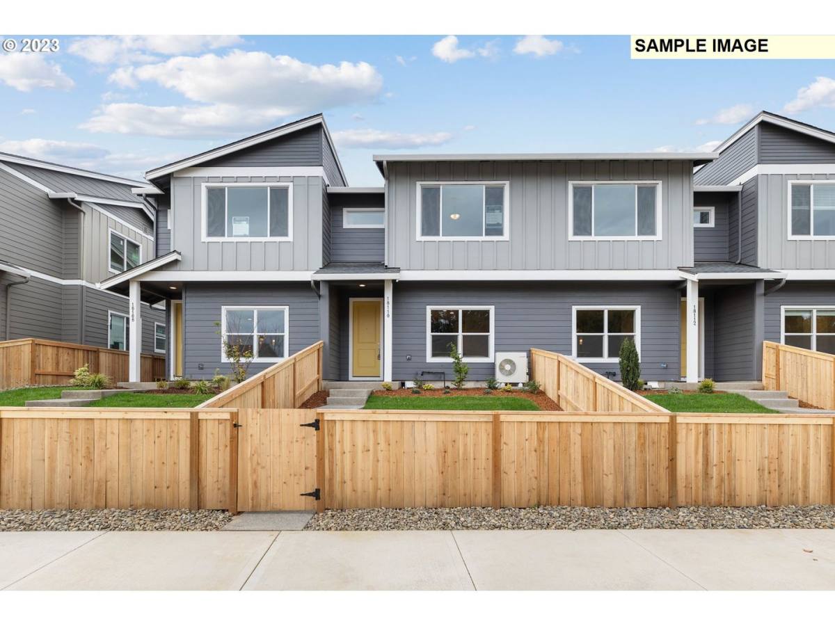 Townhouse for rent at 18418 NE 46th Place, Vancouver, WA 98686