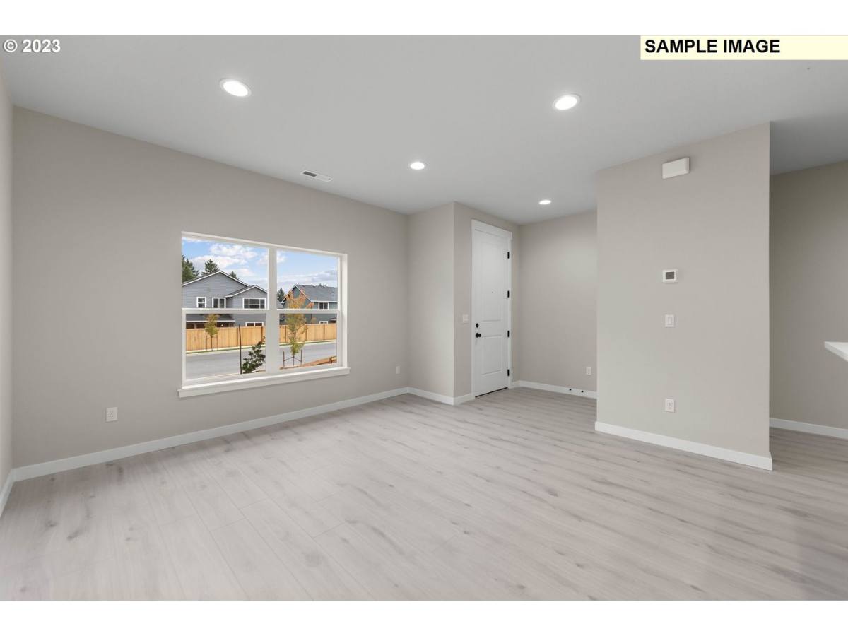 Townhouse for rent at 18418 NE 46th Place, Vancouver, WA 98686