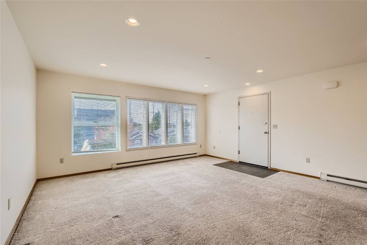 Apartment for rent at 6708 California Ave SW, Seattle, WA 98136