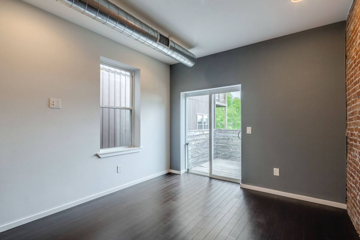 Apartment for rent at 927 N 2nd St, Philadelphia, PA 19123