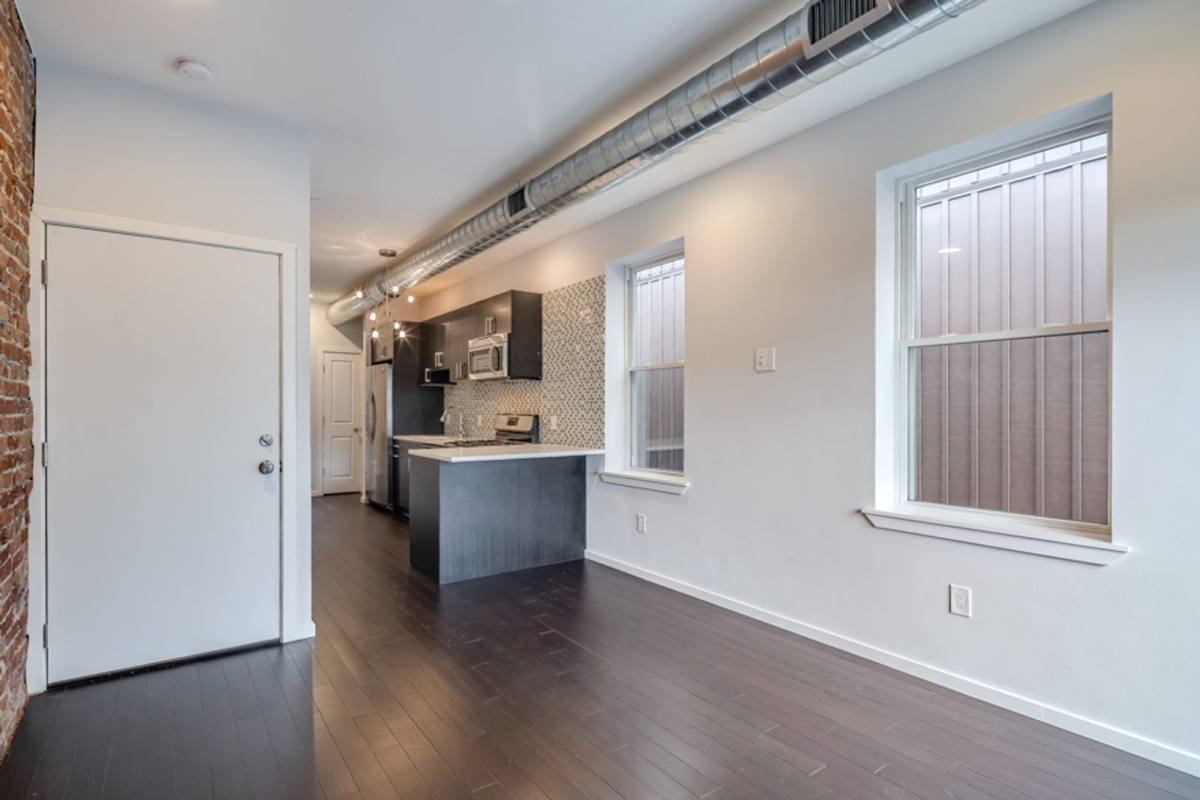 Apartment for rent at 927 N 2nd St, Philadelphia, PA 19123