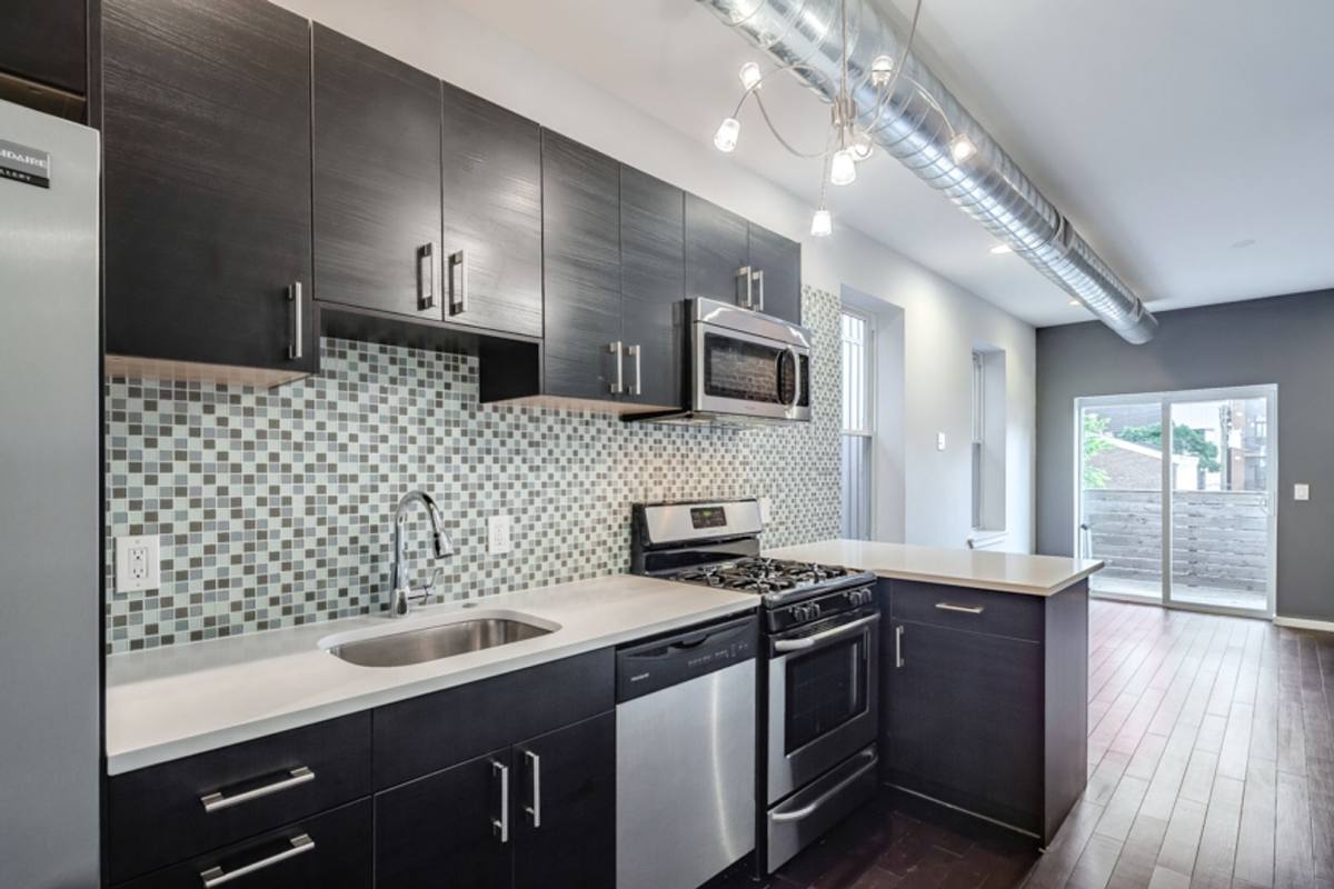 Apartment for rent at 927 N 2nd St, Philadelphia, PA 19123