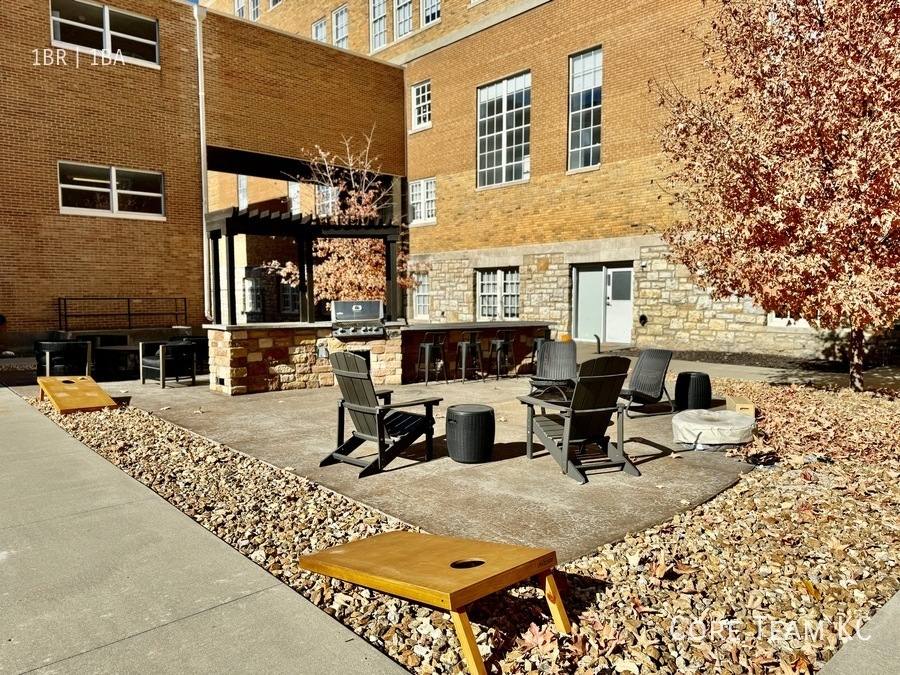 Apartment for rent at 1810 Madison Ave, Kansas City, MO 64108