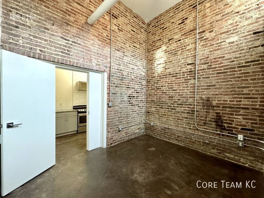 Apartment for rent at 1810 Madison Ave, Kansas City, MO 64108
