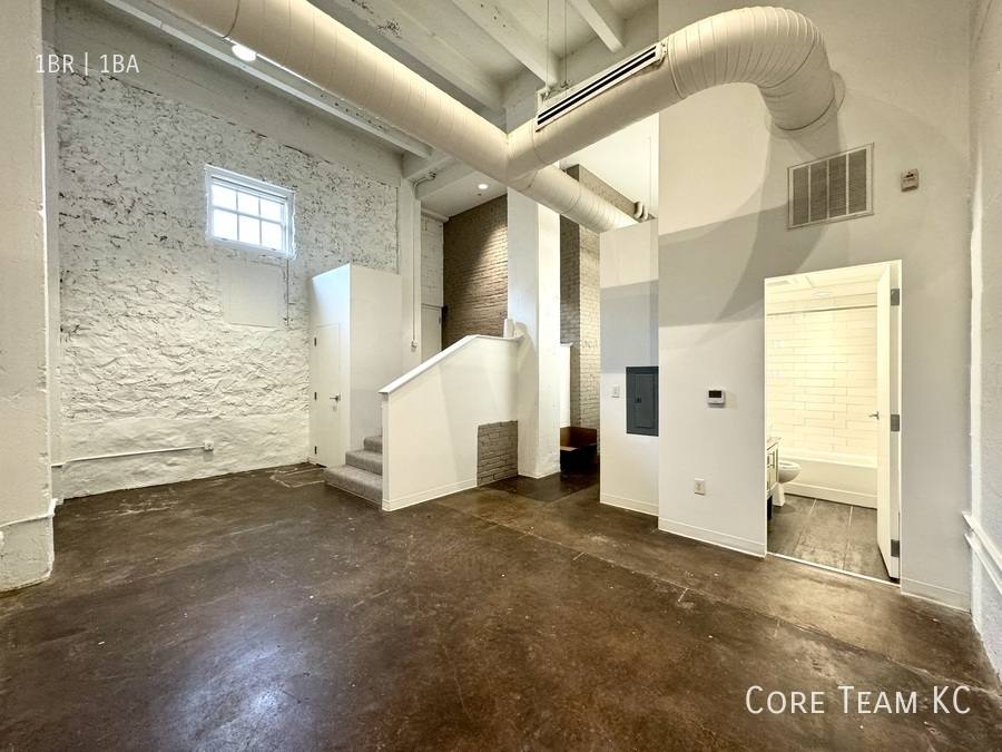 Apartment for rent at 1810 Madison Ave, Kansas City, MO 64108