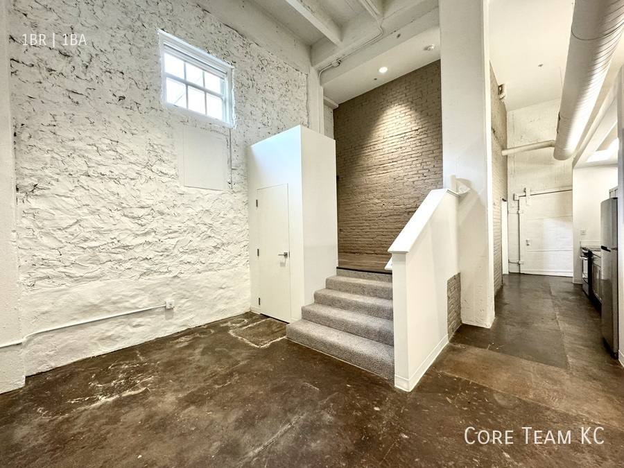 Apartment for rent at 1810 Madison Ave, Kansas City, MO 64108