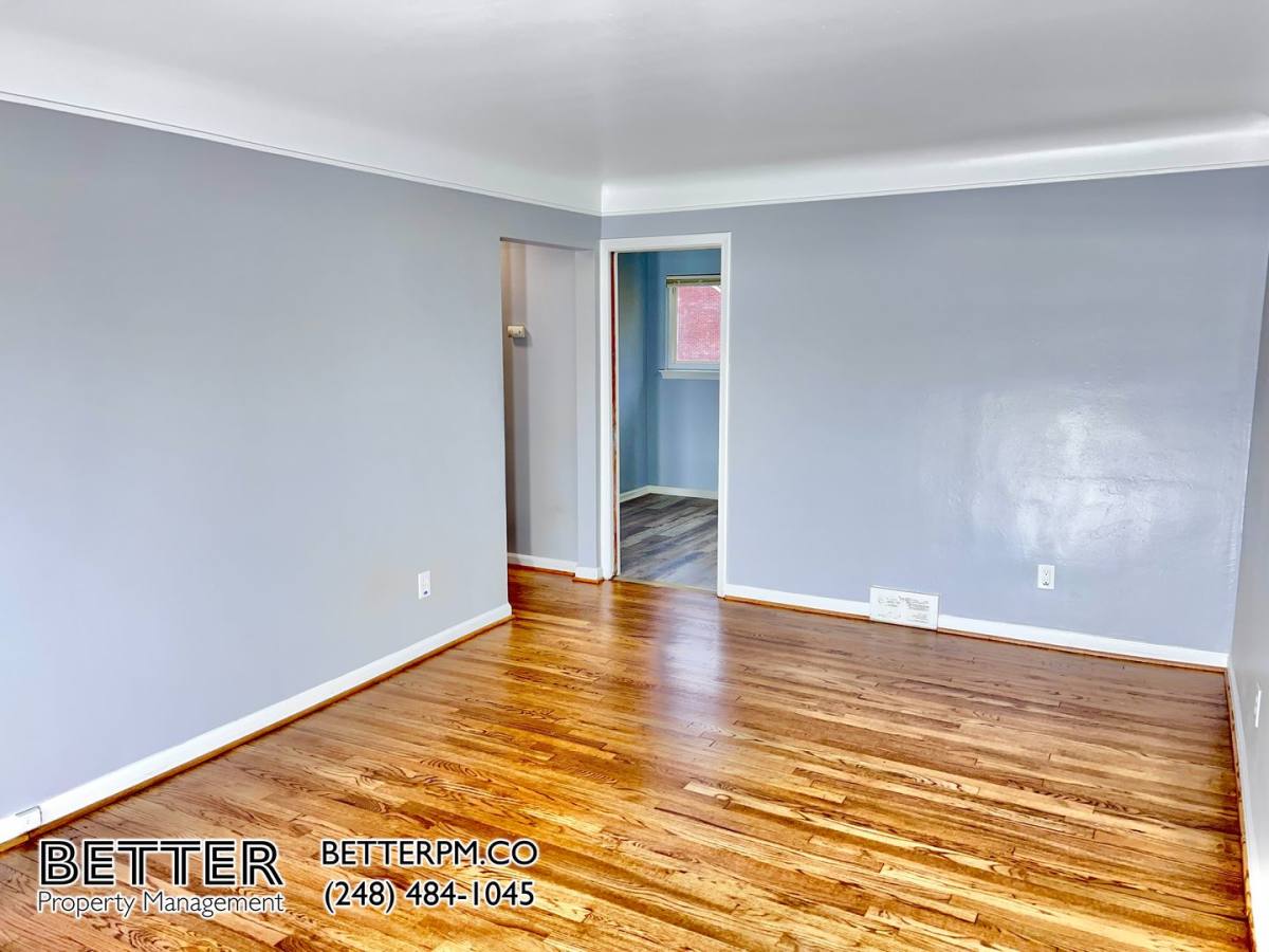 Apartment for rent at 15321-15341 E 9 Mile Rd, Eastpointe, MI 48021