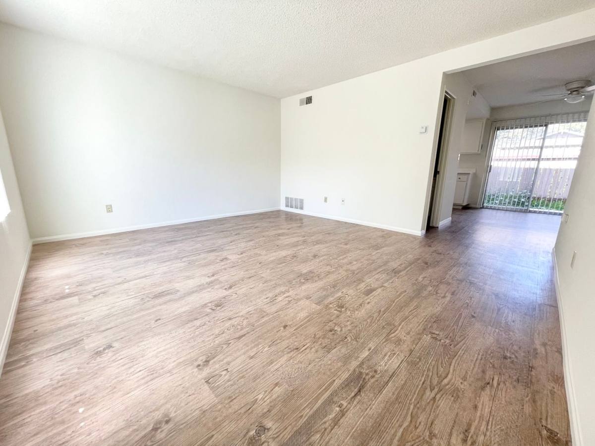 Townhouse for rent at 2183 Via Robles, Oceanside, CA 92054