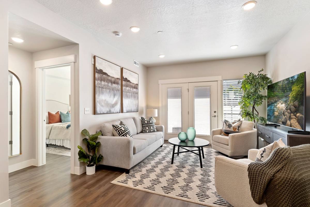 Apartment for rent at 3360 Washington Blvd, Ogden, UT 84401