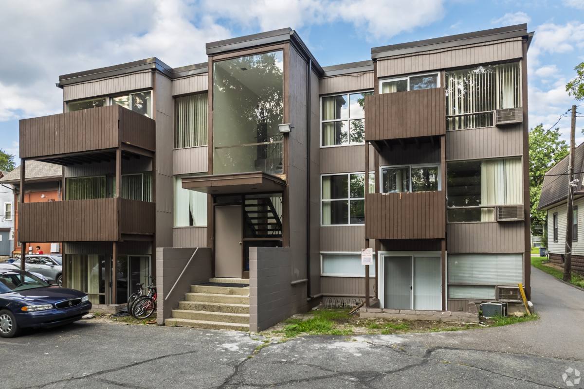 Apartment for rent at 832 Packard St, Ann Arbor, MI 48104