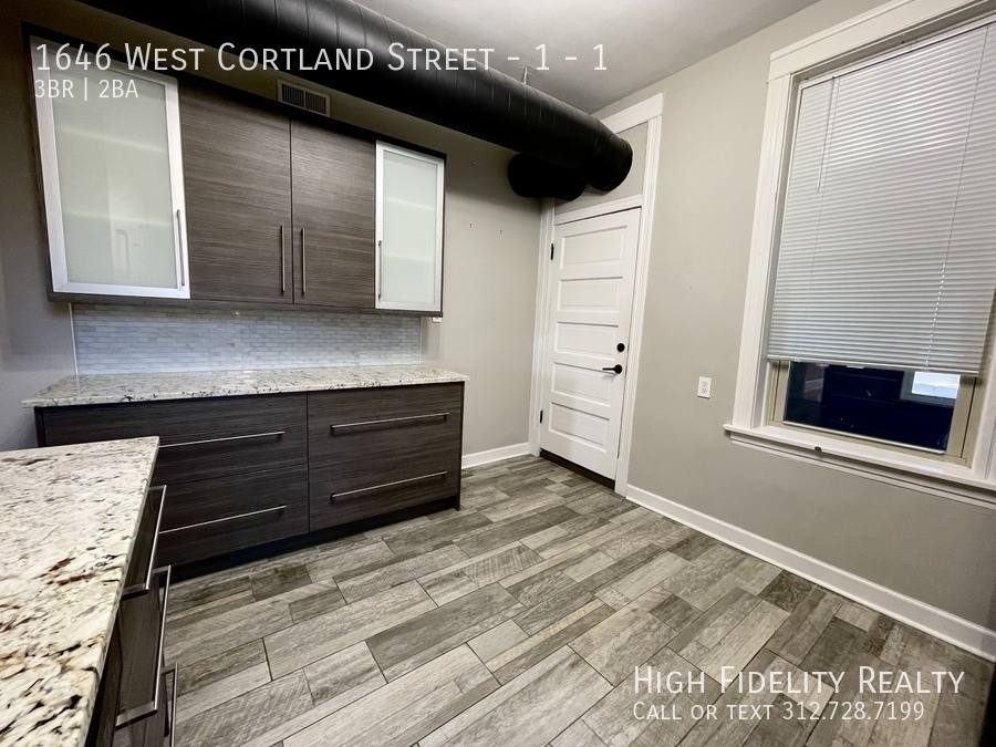 Apartment for rent at 1646 W Cortland St #3, Chicago, IL 60622