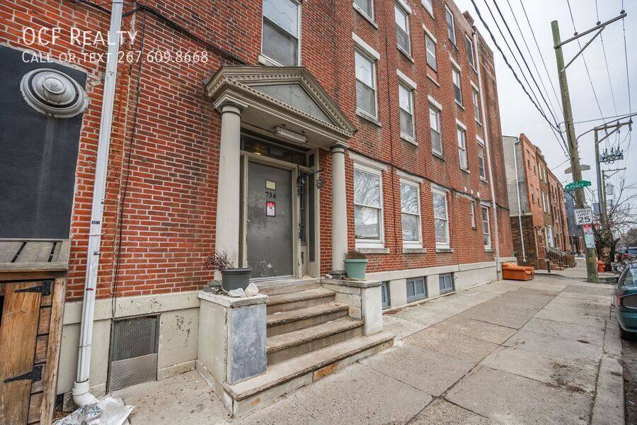 Apartment for rent at 734 S 9th St #4F, Philadelphia, PA 19147