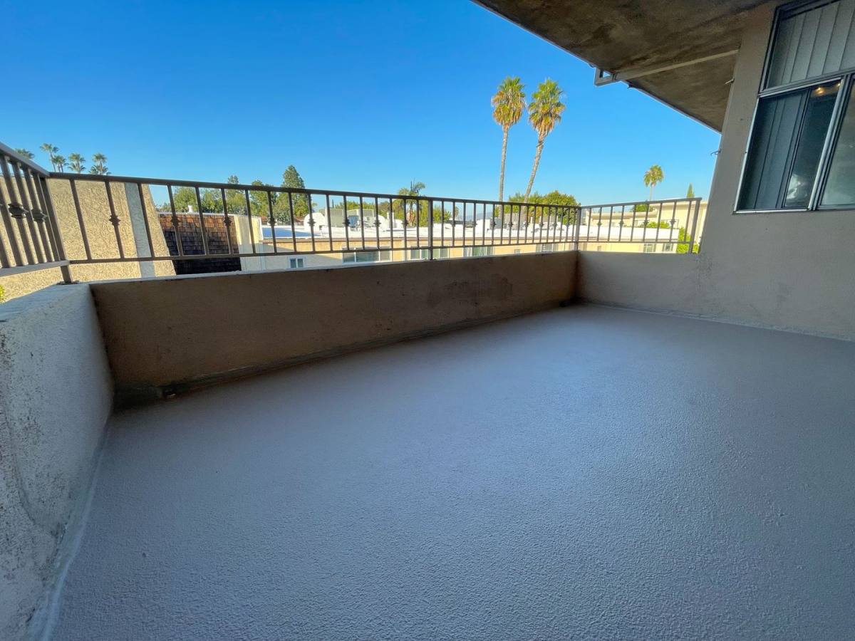 Apartment for rent at 4646 Willis Ave, Sherman Oaks, CA 91403