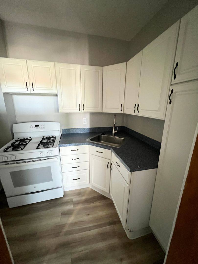 Apartment for rent at 2626 N Moreland Blvd, Cleveland, OH 44120