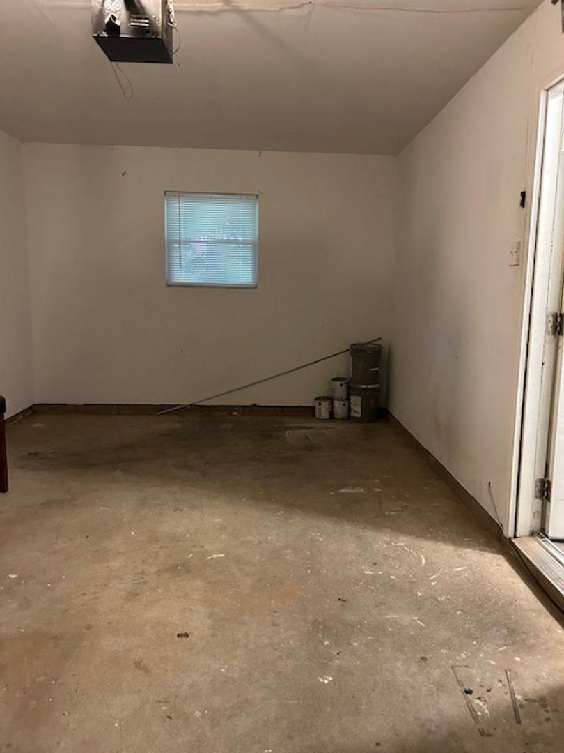 Apartment for rent at 18-26 Holt St, Dayton, OH 45402