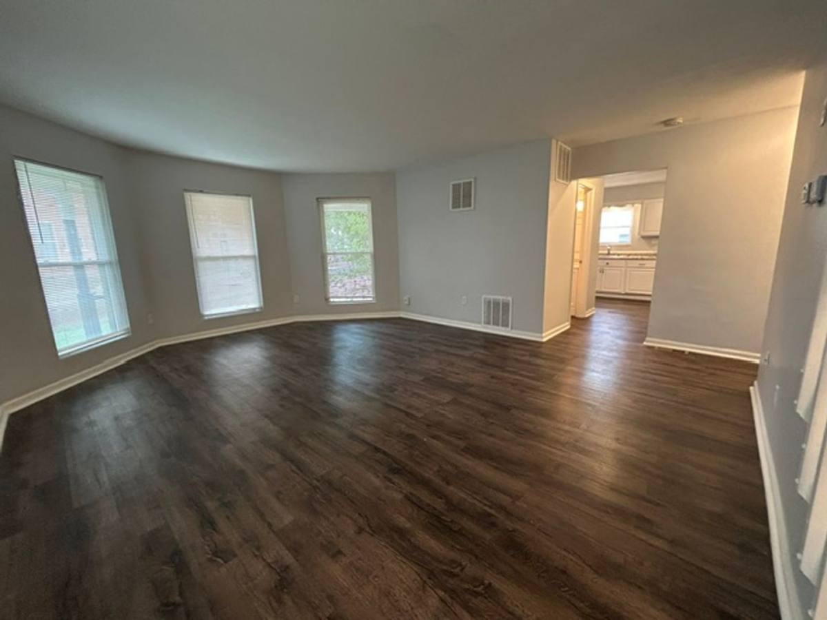 Apartment for rent at 18-26 Holt St, Dayton, OH 45402