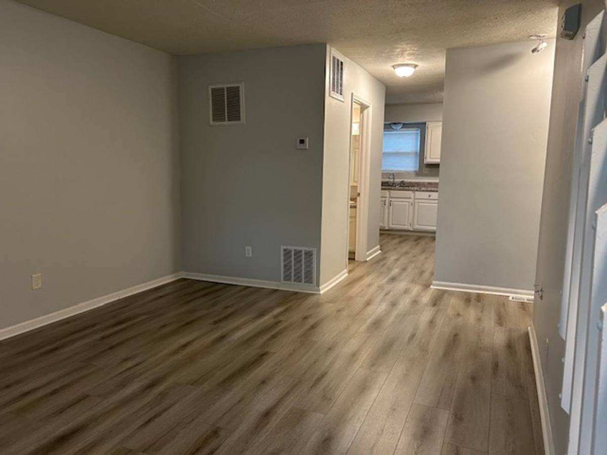 Apartment for rent at 18-26 Holt St, Dayton, OH 45402