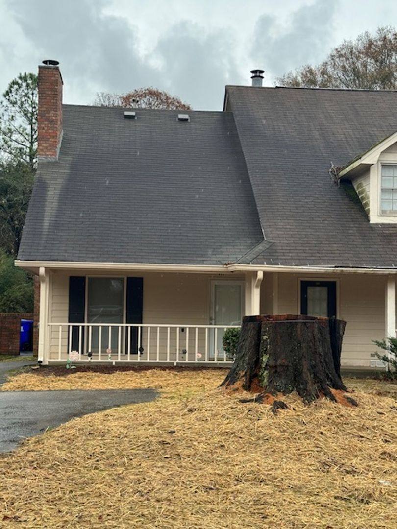 House for rent at 885 Park Place NE, Conyers, GA 30012