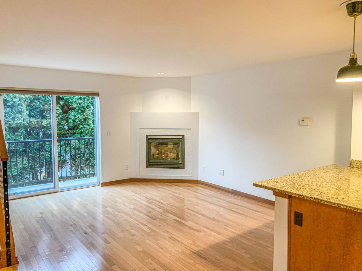 Townhouse for rent at 2633 NW 58th St, Seattle, WA 98107