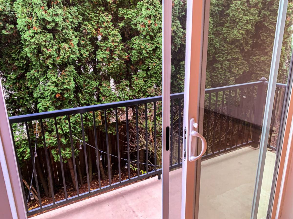Townhouse for rent at 2633 NW 58th St, Seattle, WA 98107