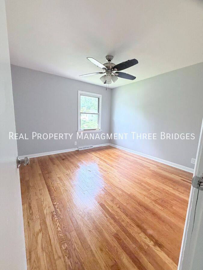 House for rent at 536 Ames Place, Saint Louis, MO 63135