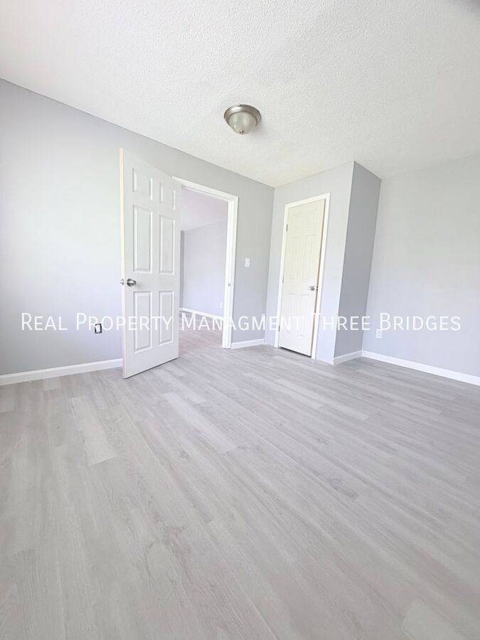 House for rent at 536 Ames Place, Saint Louis, MO 63135