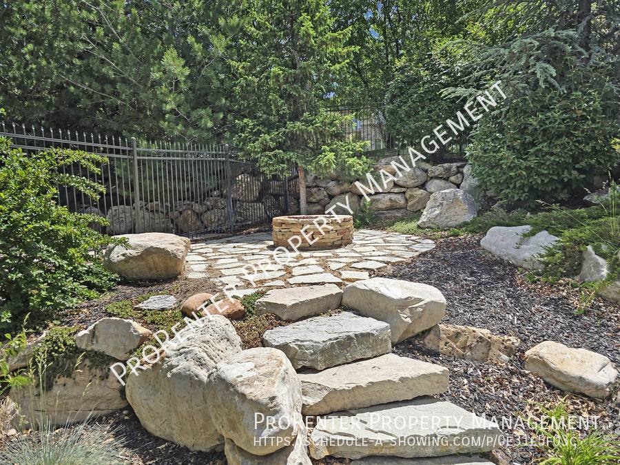 House for rent at 843 Eaglepointe Dr, North Salt Lake, UT 84054