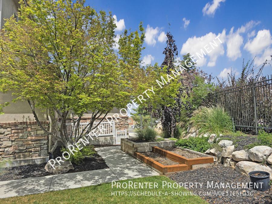 House for rent at 843 Eaglepointe Dr, North Salt Lake, UT 84054